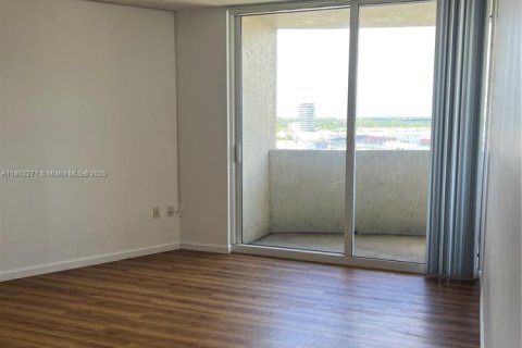 Condo in Aventura, Florida, 1 bedroom  № 1890471 - photo 2
