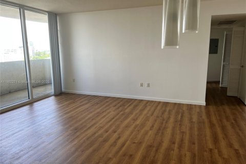 Condo in Aventura, Florida, 1 bedroom  № 1890471 - photo 16
