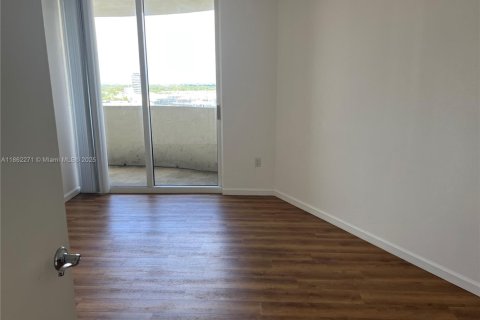 Condo in Aventura, Florida, 1 bedroom  № 1890471 - photo 10