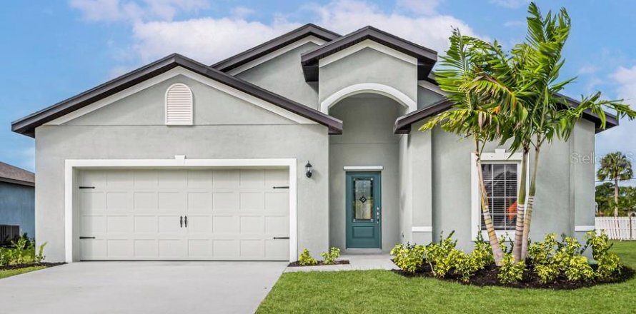 House in Poinciana, Florida 4 bedrooms, 171.96 sq.m. № 1616730