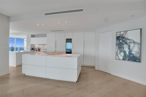Condominio en venta en Hollywood, Florida, 3 dormitorios, 284.47 m2 № 1863217 - foto 15