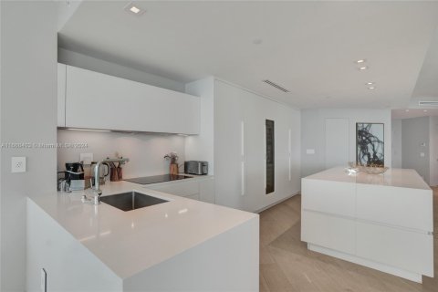 Condominio en venta en Hollywood, Florida, 3 dormitorios, 284.47 m2 № 1863217 - foto 18