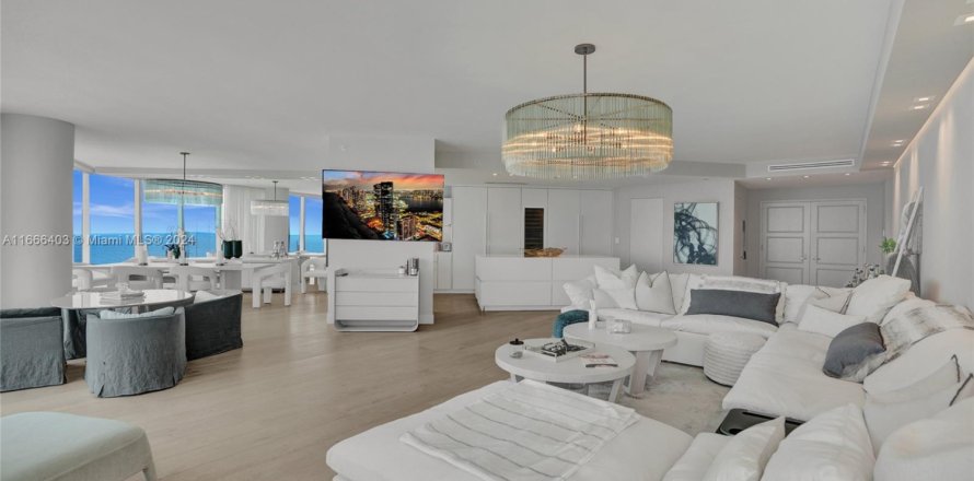 Condominio en Hollywood, Florida, 3 dormitorios  № 1863217
