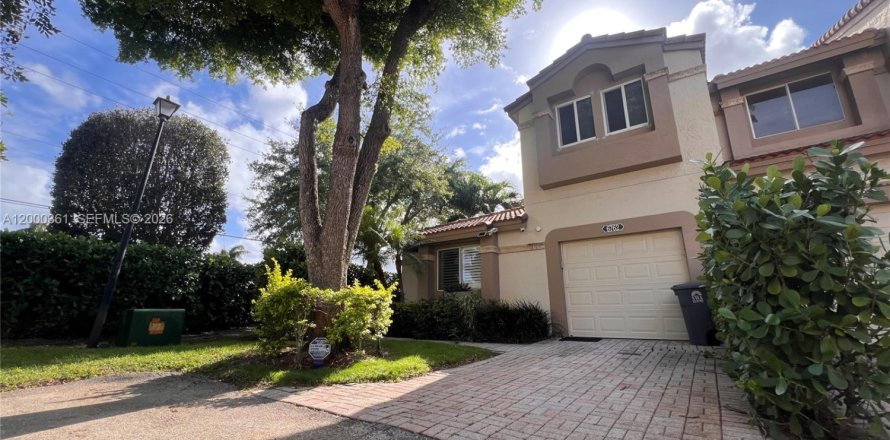 Таунхаус в Бока-Ратон, Флорида 3 спальни, 157.84м2 № 2066199