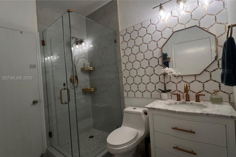 Снять в аренду таунхаус в Бока-Ратон, Флорида 3 спальни, 157.84м2, № 2066199 - фото 10