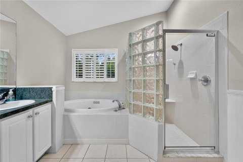 House in Lutz, Florida 3 bedrooms, 183.11 sq.m. № 2354552 - photo 5
