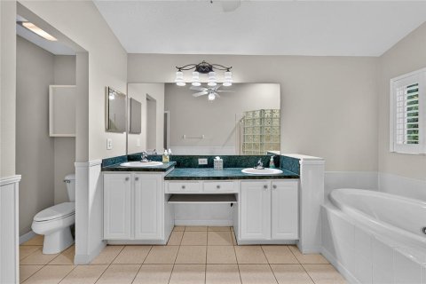 House in Lutz, Florida 3 bedrooms, 183.11 sq.m. № 2354552 - photo 4