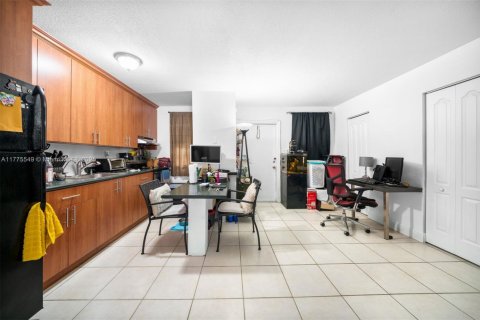 Condo in Oakland Park, Florida, 1 bedroom  № 1868195 - photo 4
