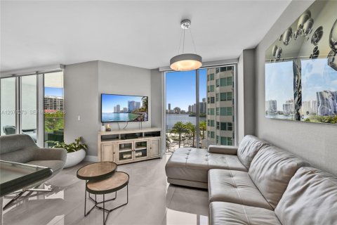 Condominio en alquiler en Aventura, Florida, 4 dormitorios, 285.49 m2 № 2339937 - foto 10