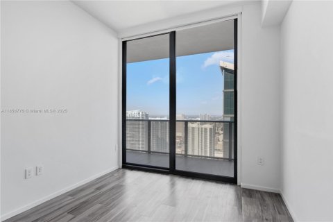 Condo in Miami, Florida, 3 bedrooms  № 1888902 - photo 15