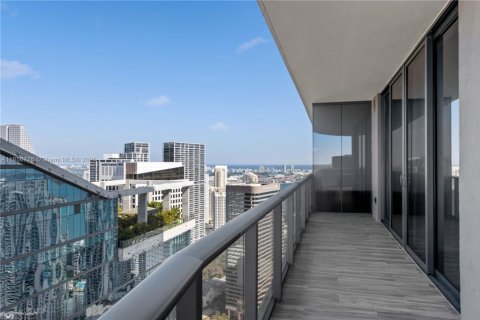 Condo in Miami, Florida, 3 bedrooms  № 1888902 - photo 18