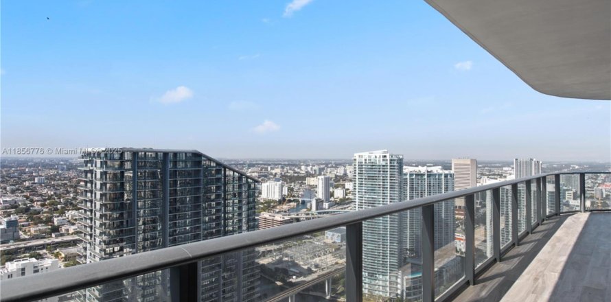 Condo à Miami, Floride, 3 chambres № 1888902
