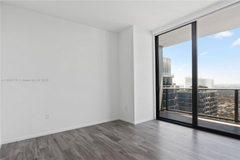 Condo in Miami, Florida, 3 bedrooms  № 1888902 - photo 10