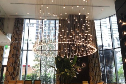 Condo in Miami, Florida, 3 bedrooms  № 1888902 - photo 27