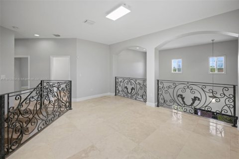 House in Homestead, Florida 4 bedrooms, 304.16 sq.m. № 1760862 - photo 30