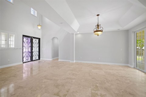 House in Homestead, Florida 4 bedrooms, 304.16 sq.m. № 1760862 - photo 6