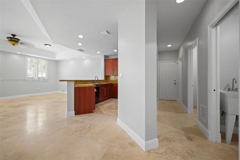 House in Homestead, Florida 4 bedrooms, 304.16 sq.m. № 1760862 - photo 8
