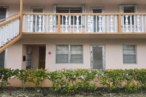 Condo in West Palm Beach, Florida, 2 bedrooms № 2247173