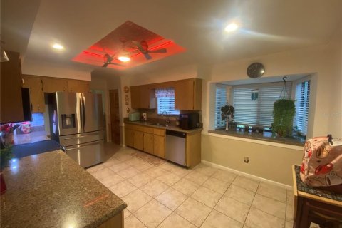 House in New Smyrna Beach, Florida 4 bedrooms, 283.54 sq.m. № 1572718 - photo 9