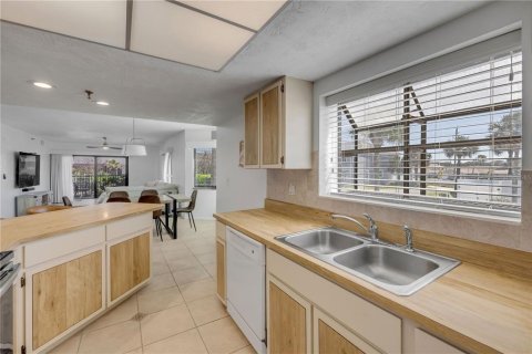 Copropriété à vendre à New Smyrna Beach, Floride: 3 chambres, 138.24 m2 № 2094854 - photo 13