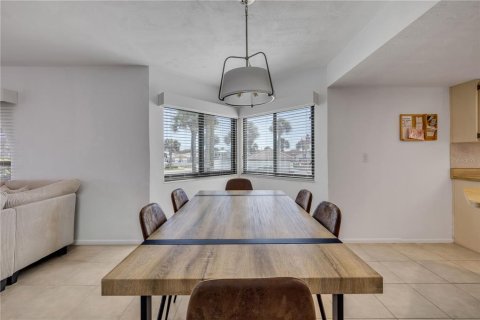 Copropriété à vendre à New Smyrna Beach, Floride: 3 chambres, 138.24 m2 № 2094854 - photo 17