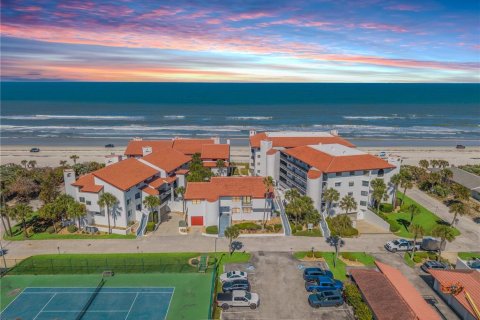 Condo à New Smyrna Beach, Floride, 3 chambres  № 2094854