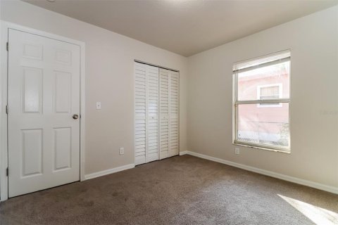 Casa en alquiler en Saint Petersburg, Florida, 4 dormitorios, 114.73 m2 № 1816076 - foto 13