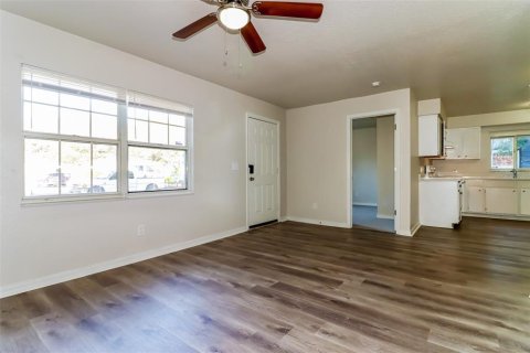 Casa en alquiler en Saint Petersburg, Florida, 4 dormitorios, 114.73 m2 № 1816076 - foto 2