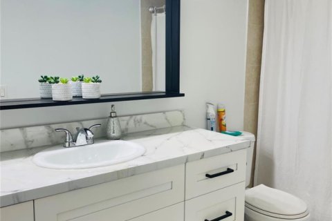 Condo in Coral Springs, Florida, 3 bedrooms  № 2245386 - photo 19