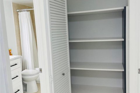 Condo in Coral Springs, Florida, 3 bedrooms  № 2245386 - photo 23
