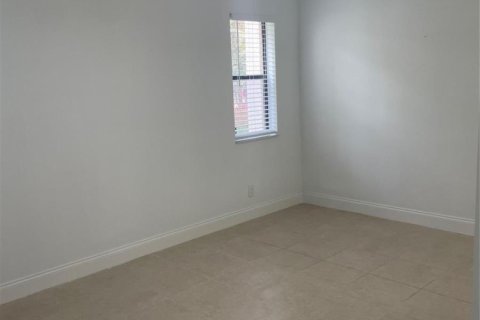 Condo in Coral Springs, Florida, 3 bedrooms  № 2245386 - photo 28