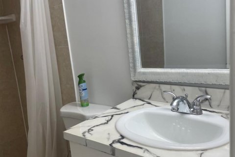 Condo in Coral Springs, Florida, 3 bedrooms  № 2245386 - photo 30