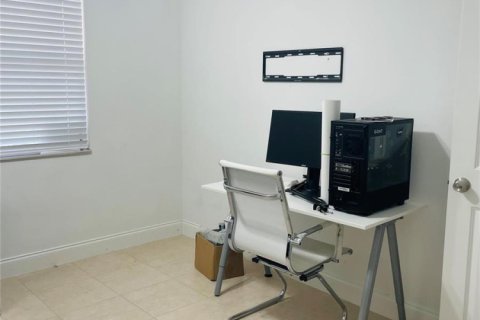 Condo in Coral Springs, Florida, 3 bedrooms  № 2245386 - photo 26