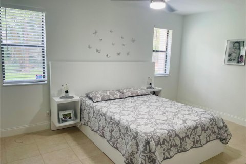 Condo in Coral Springs, Florida, 3 bedrooms  № 2245386 - photo 4