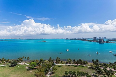 Снять в аренду кондоминиум в Майами, Флорида 2 спальни, 113.53м2, № 1963601 - фото 27