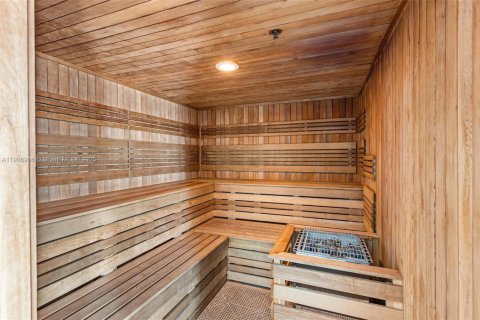 Снять в аренду кондоминиум в Майами, Флорида 2 спальни, 113.53м2, № 1963601 - фото 25