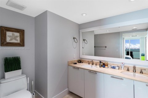 Снять в аренду кондоминиум в Майами, Флорида 2 спальни, 113.53м2, № 1963601 - фото 16