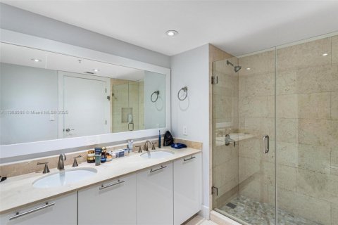 Снять в аренду кондоминиум в Майами, Флорида 2 спальни, 113.53м2, № 1963601 - фото 20