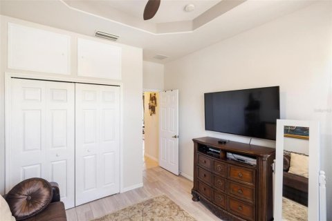 House in Venice, Florida 3 bedrooms, 177.81 sq.m. № 1869445 - photo 28