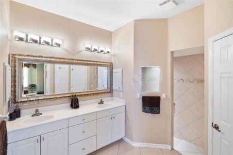 House in Venice, Florida 3 bedrooms, 177.81 sq.m. № 1869445 - photo 24