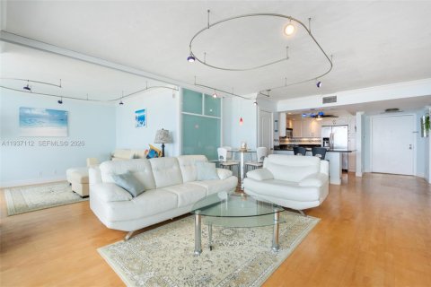 Copropriété à vendre à Fort Lauderdale, Floride: 2 chambres, 116.87 m2 № 2061254 - photo 11