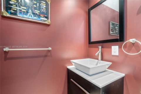 Copropriété à vendre à Fort Lauderdale, Floride: 2 chambres, 116.87 m2 № 2061254 - photo 25