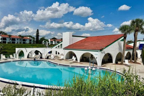 Condominio en venta en Sebring, Florida, 2 dormitorios, 74.32 m2 № 2217144 - foto 2