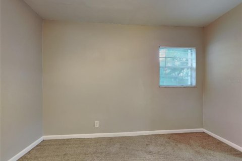 Villa ou maison à louer à Tampa, Floride: 4 chambres, 118.82 m2 № 1910984 - photo 5