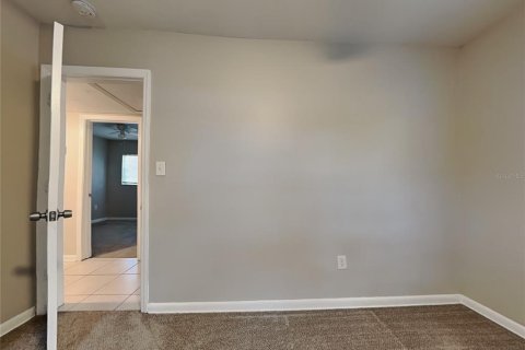 Villa ou maison à louer à Tampa, Floride: 4 chambres, 118.82 m2 № 1910984 - photo 10