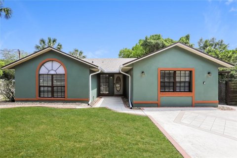 Casa en alquiler en DeBary, Florida, 4 dormitorios, 164.44 m2 № 1899342 - foto 1