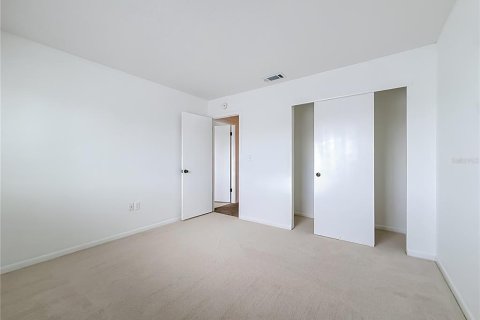 Adosado en venta en Saint Petersburg, Florida, 4 dormitorios, 149.57 m2 № 2223729 - foto 23