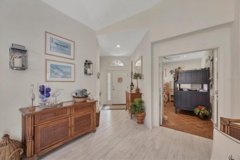 House in Englewood, Florida 2 bedrooms, 175.21 sq.m. № 1665825 - photo 7