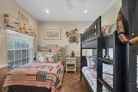 House in Englewood, Florida 2 bedrooms, 175.21 sq.m. № 1665825 - photo 27