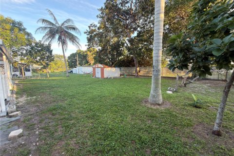 Casa en venta en Miami, Florida, 3 dormitorios, 126.25 m2 № 1992197 - foto 10